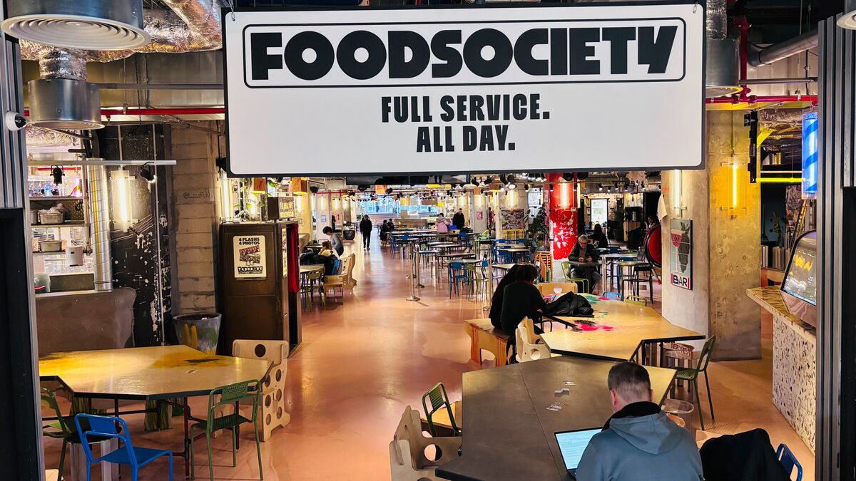 , « Ici, on trouvait toujours de la place » : à Paris, le plus grand food court d’Europe va fermer le 1er janvier