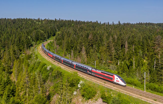 Ce partenariat concerne les voyageurs des 17 allers-retours ferroviaires quotidiens propos&eacute;s par Lyria.