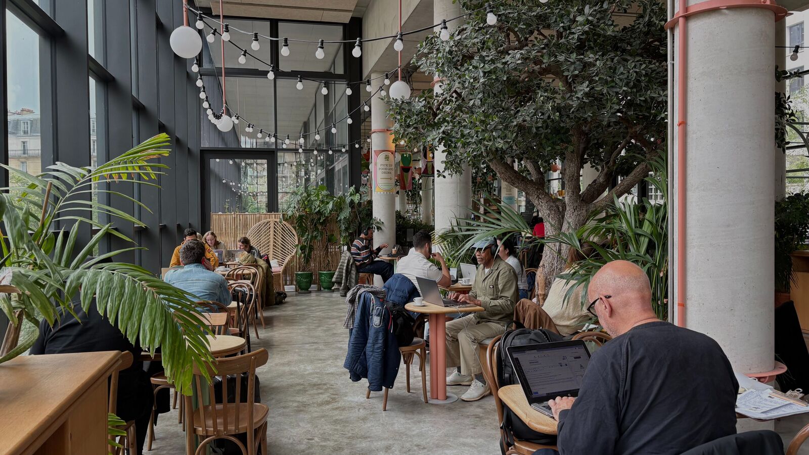Home Coffee, Titi Palacio, Voie 15… Notre sélection des meilleurs cafés pour travailler à Paris